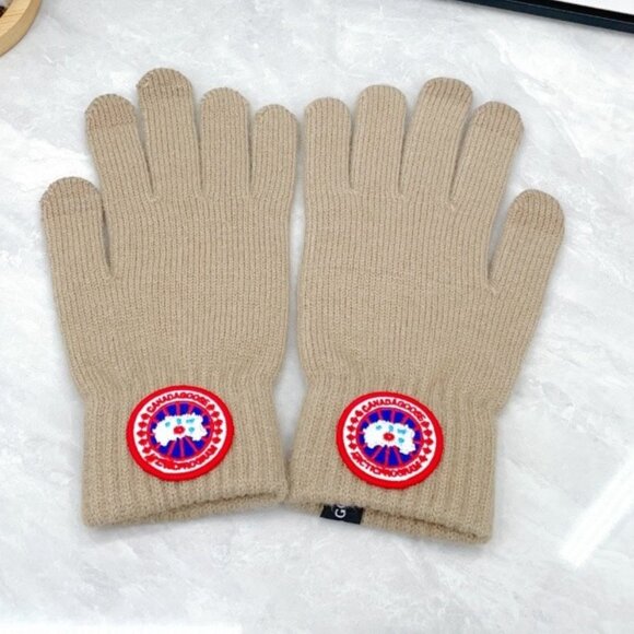 Canada Goose Barrier Gloves - Picture 1 of 4